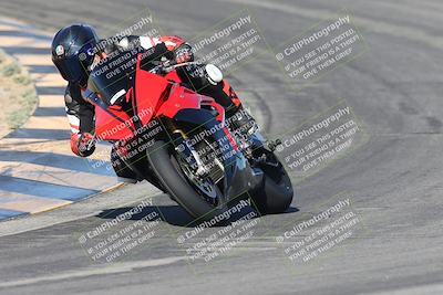 media/Nov-16-2025-Race Pace (Sun) [[8c5fa54630]]/Verified Riders/1-Turns 9 and 10 (925am)/